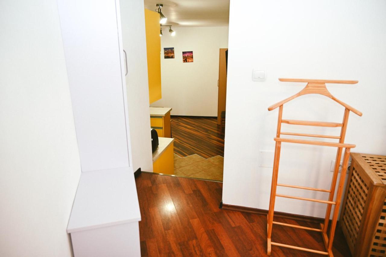 Cozy Apartment Брашов Екстер'єр фото